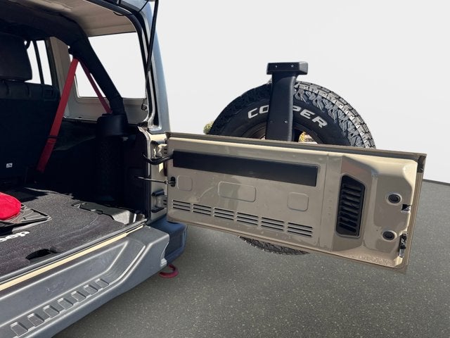 2017 Jeep Wrangler Unlimited Rubicon Recon