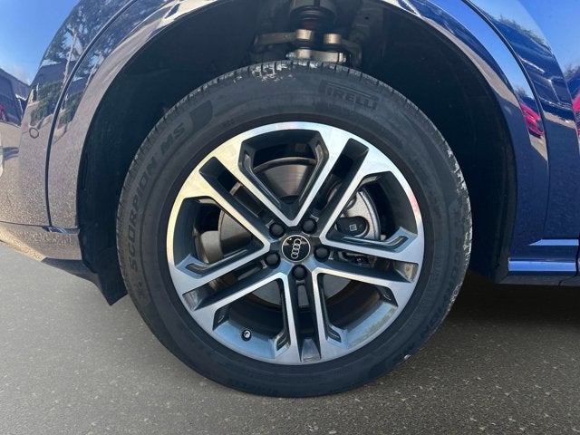 2025 Audi Q5 Premium