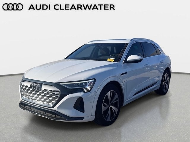 2024 Audi Q8 e-tron Premium Plus