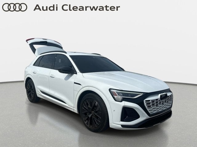 2024 Audi Q8 e-tron Prestige