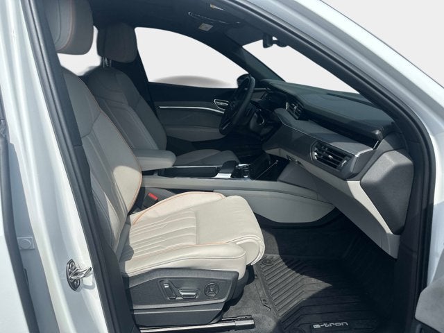 2024 Audi Q8 e-tron Prestige