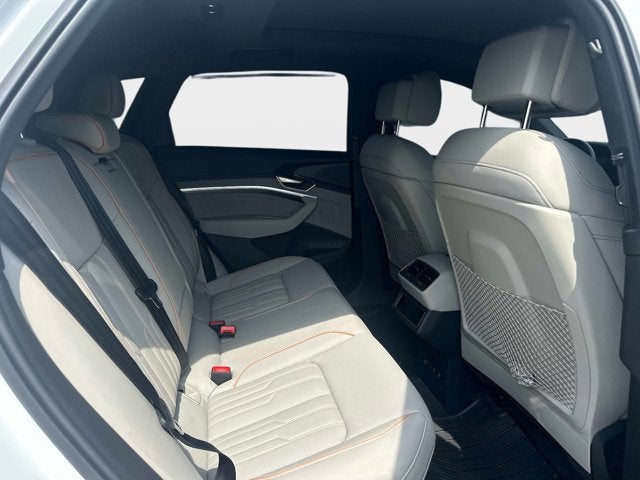 2024 Audi Q8 e-tron Prestige