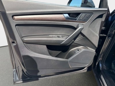 2025 Audi Q5 Premium