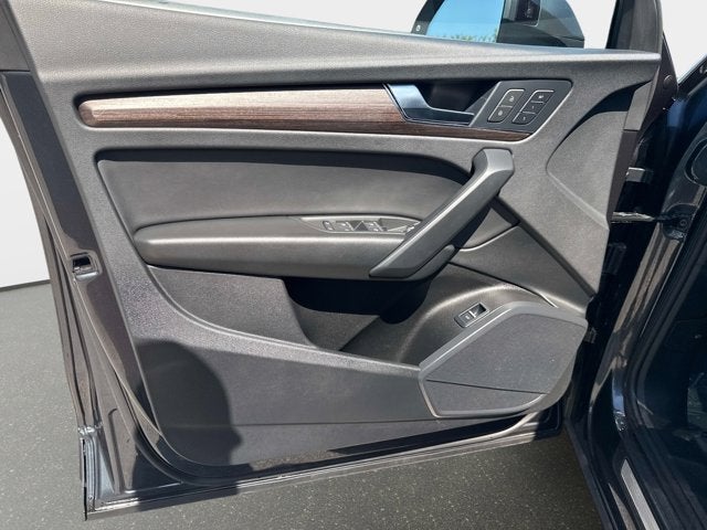 2025 Audi Q5 Premium