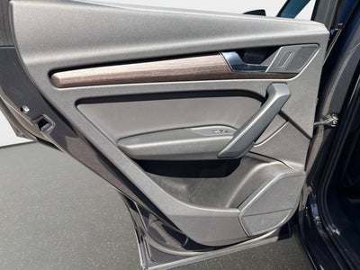 2025 Audi Q5 Premium