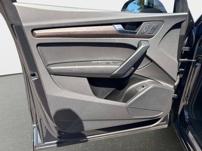 2025 Audi Q5 Premium
