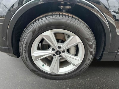 2025 Audi Q7 Premium