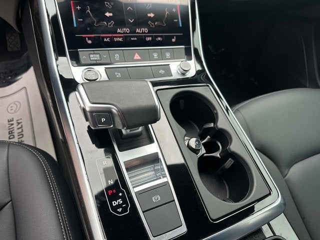 2025 Audi Q7 Premium
