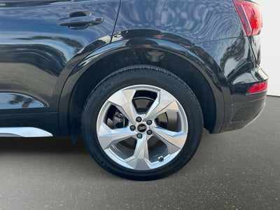 2022 Audi Q5 S line Premium Plus