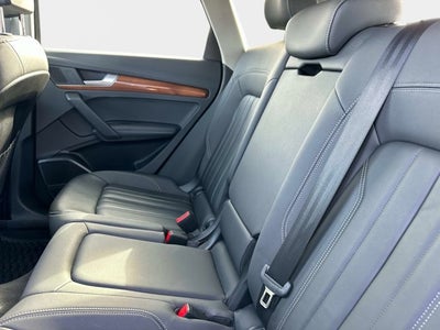 2022 Audi Q5 S line Premium Plus