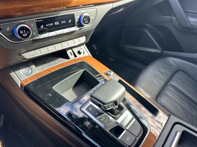 2022 Audi Q5 S line Premium Plus