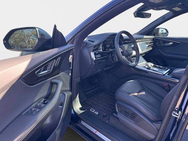2025 Audi Q8 Premium Plus