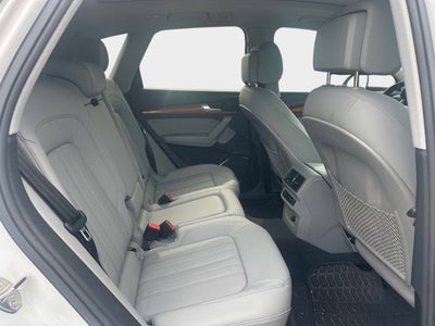 2023 Audi Q5 S line Premium