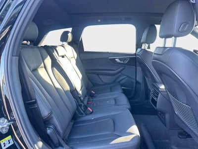 2022 Audi Q7 Premium Plus