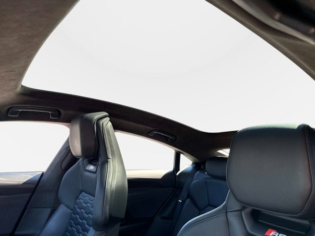 2022 Audi RS e-tron GT Base