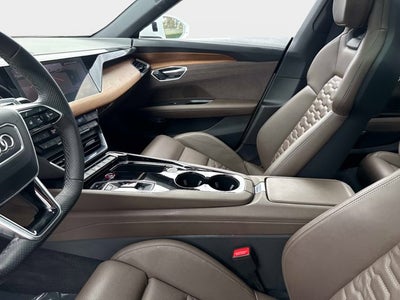 2023 Audi e-tron GT Prestige