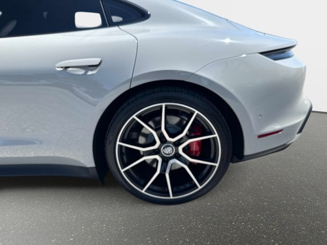 2024 Porsche Taycan 4S