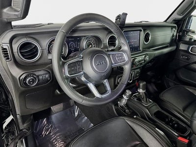 2022 Jeep Gladiator Overland