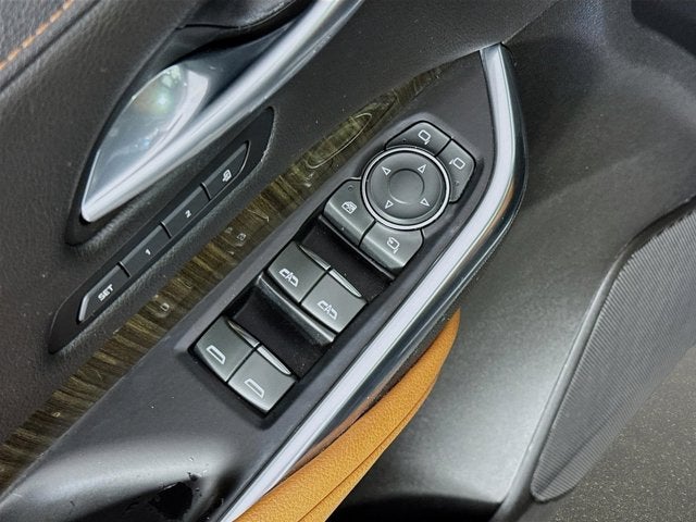 2021 Cadillac XT4 Premium Luxury