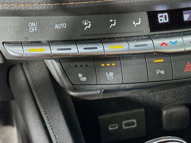 2021 Cadillac XT4 Premium Luxury