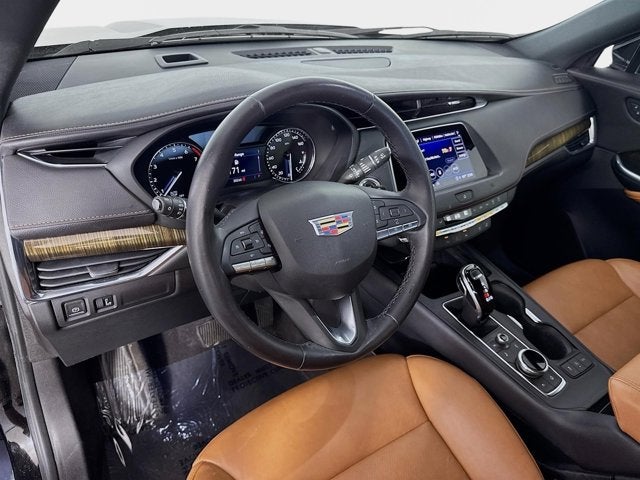 2021 Cadillac XT4 Premium Luxury