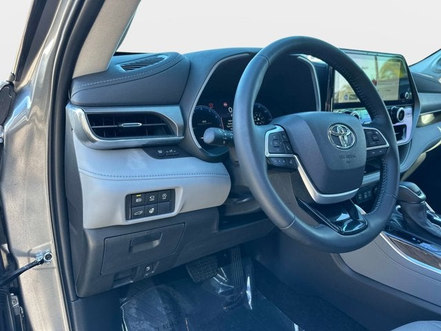 2025 Toyota Highlander Limited