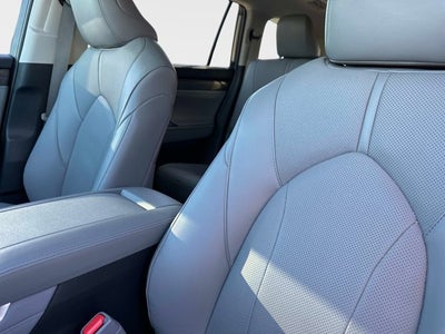 2025 Toyota Highlander Limited