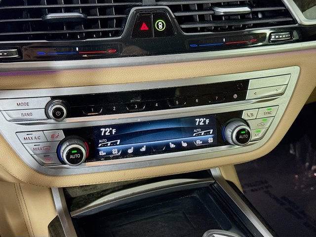 2022 BMW 7 Series 740i