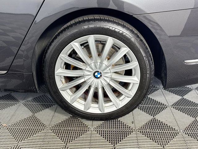 2022 BMW 7 Series 740i