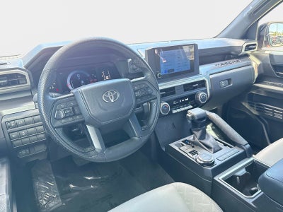 2025 Toyota Tacoma 4WD SR5