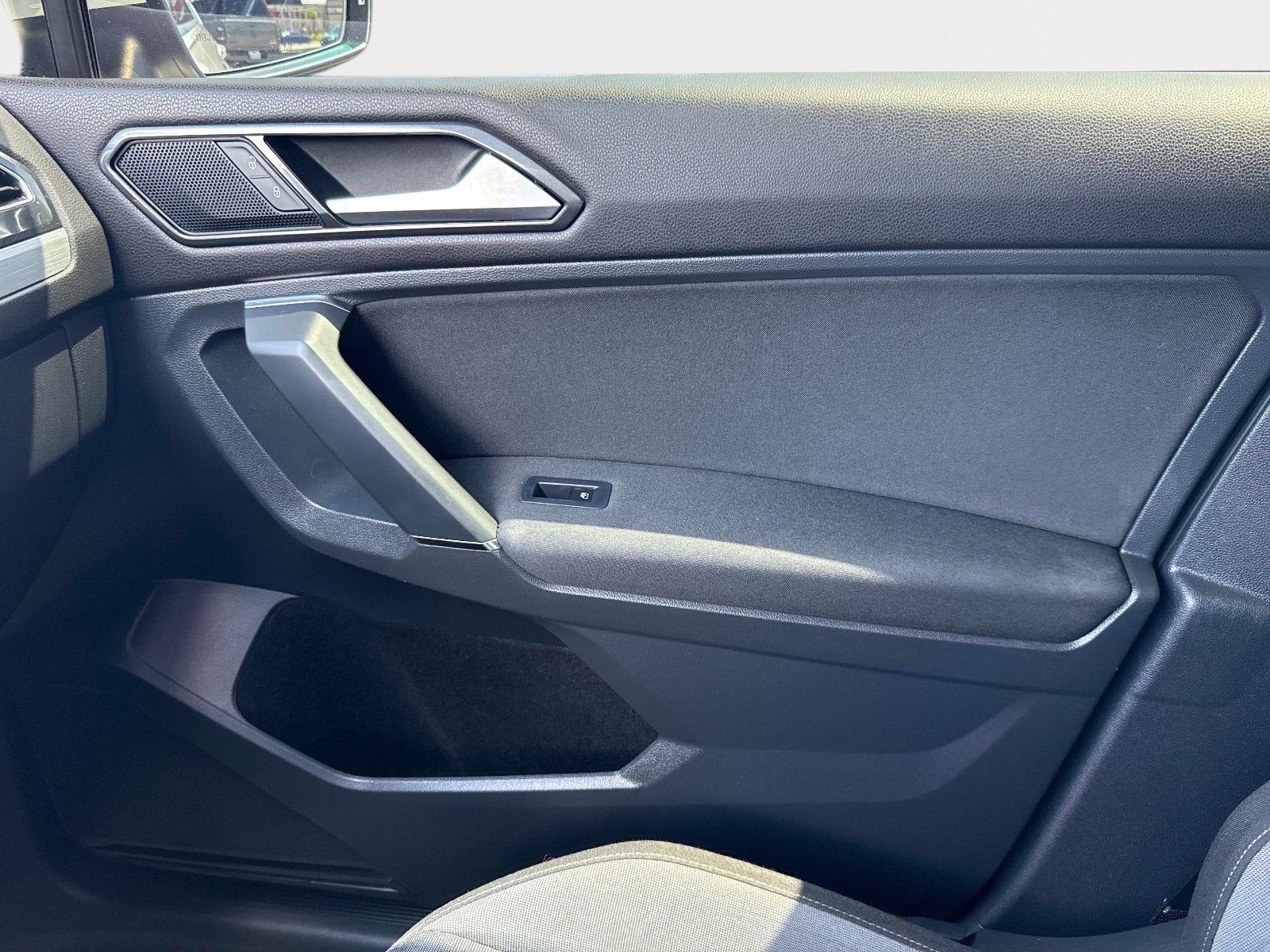 2018 Volkswagen Tiguan S