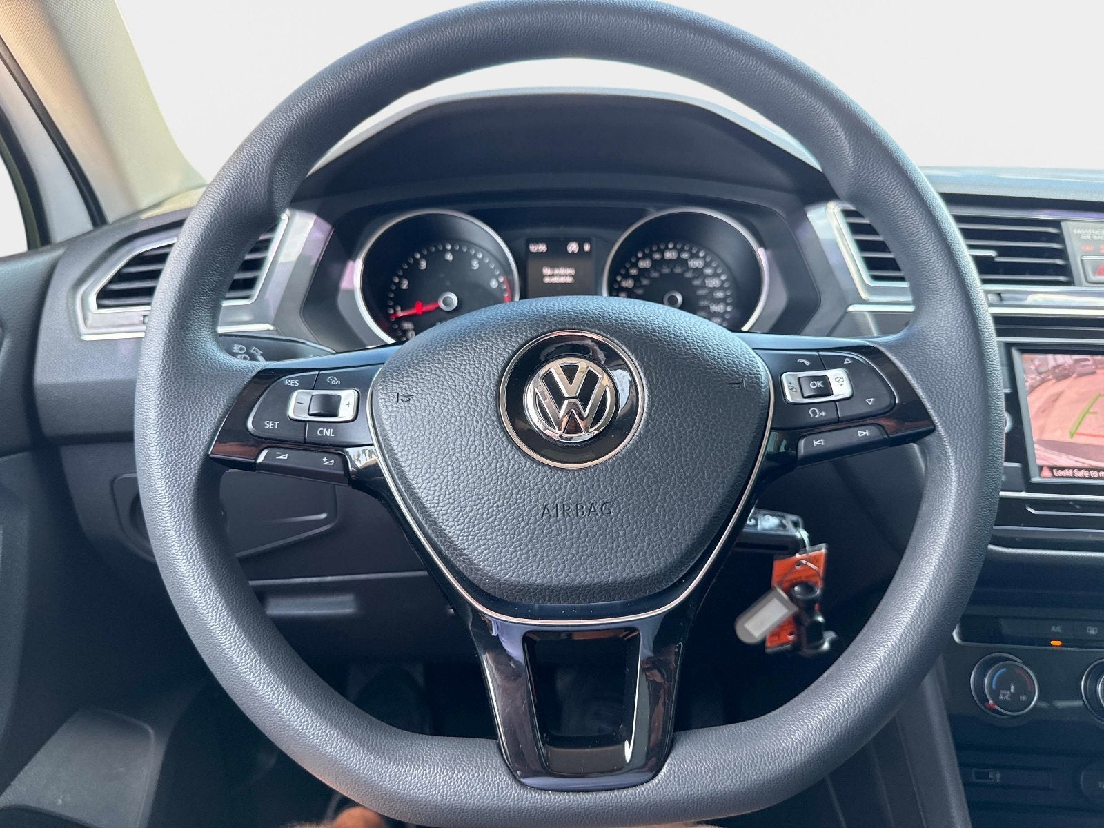 2018 Volkswagen Tiguan S