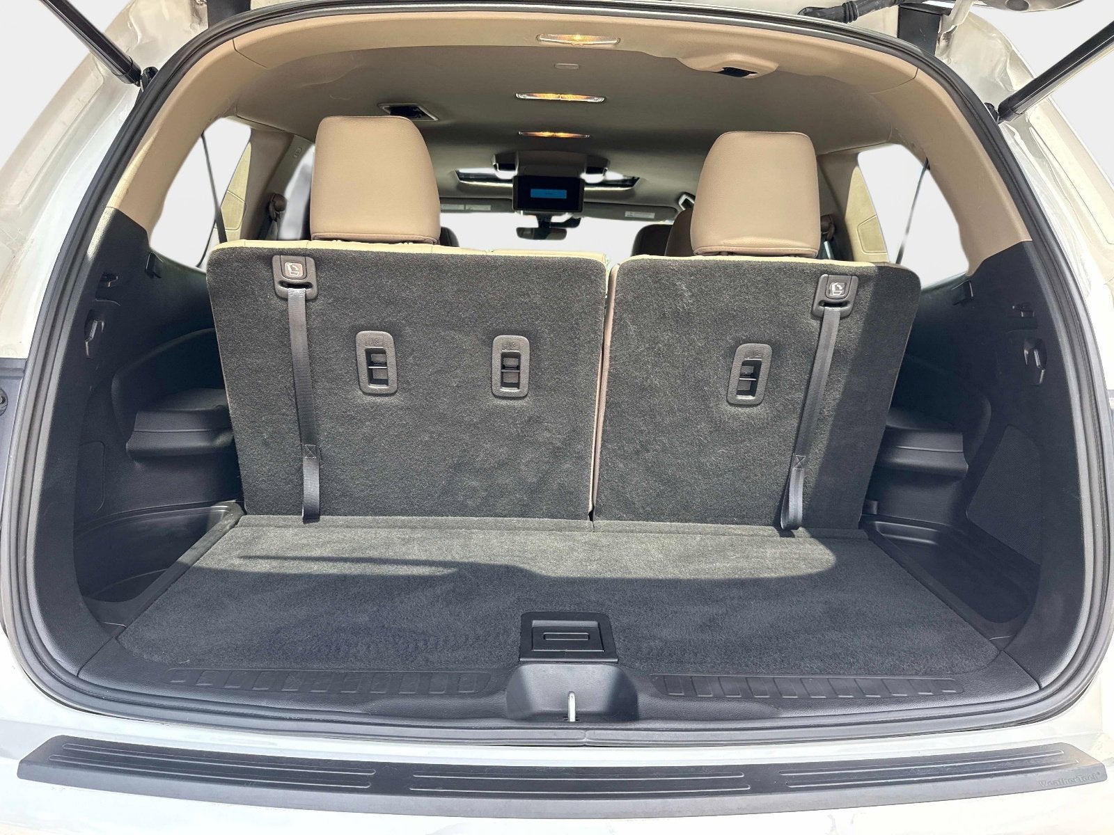 2022 Honda Pilot Touring 8-Passenger