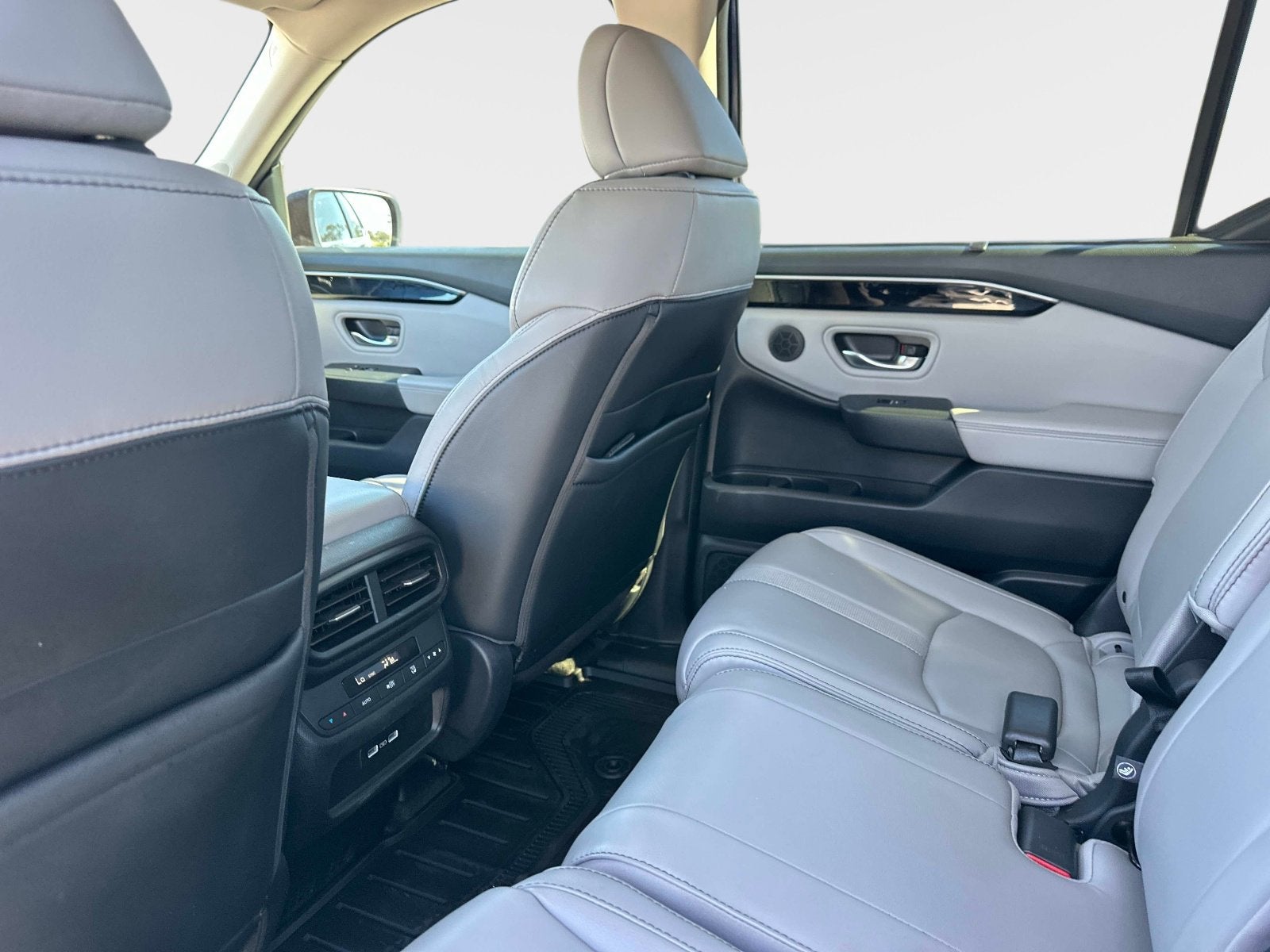 2023 Honda Pilot EX-L 8 Passenger