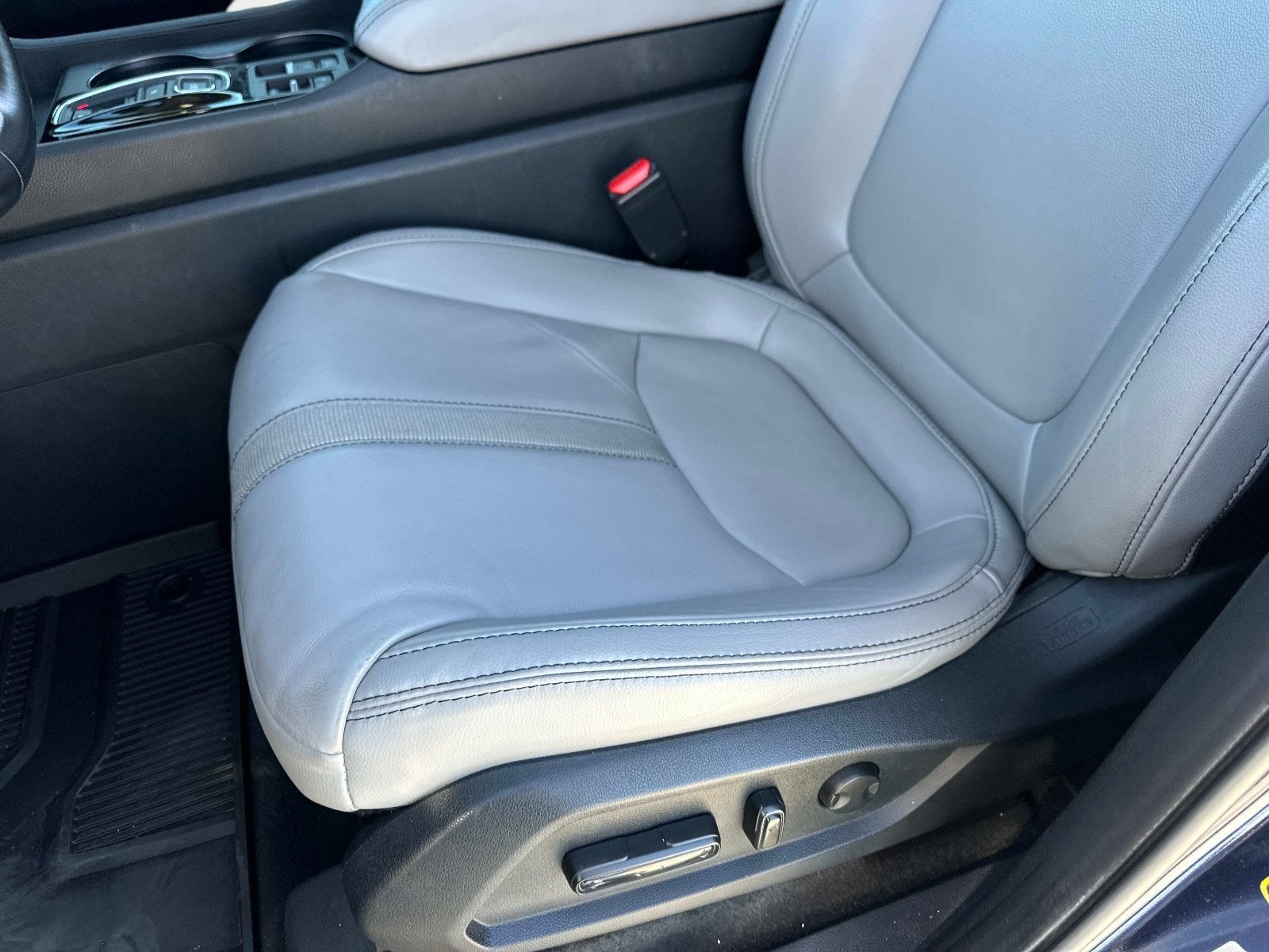 2023 Honda Pilot EX-L 8 Passenger