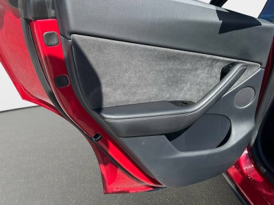 2020 Tesla Model Y Performance