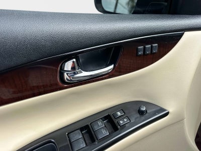 2016 INFINITI QX50 Base