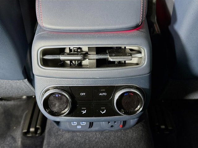 2024 Genesis GV70 2.5T