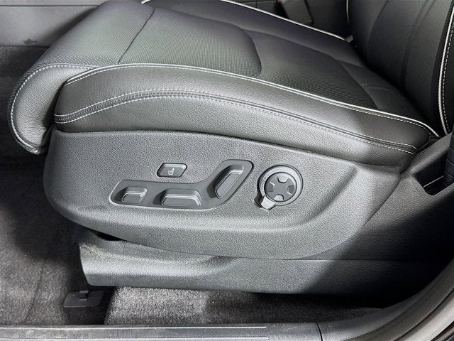 2023 Genesis Electrified GV70 Advanced