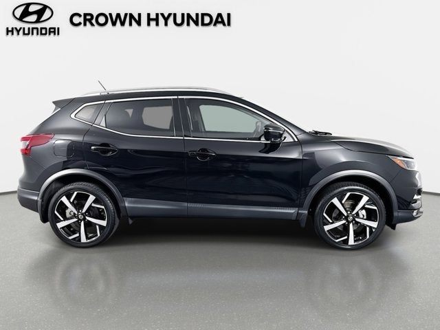 2022 Nissan Rogue Sport SL