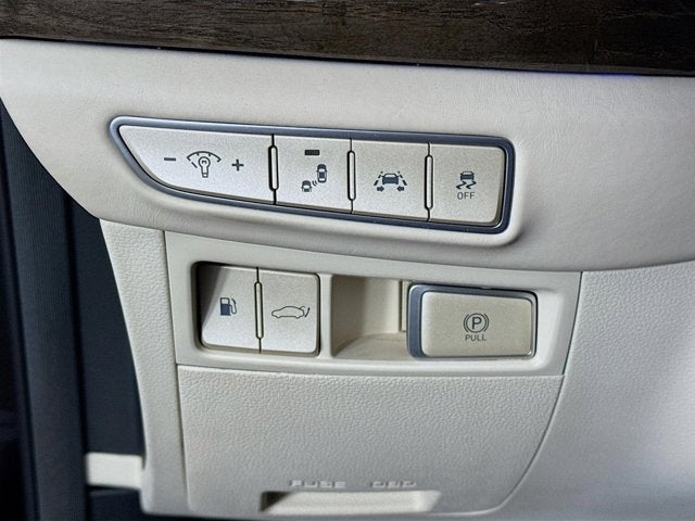 2017 Genesis G90 5.0 Ultimate