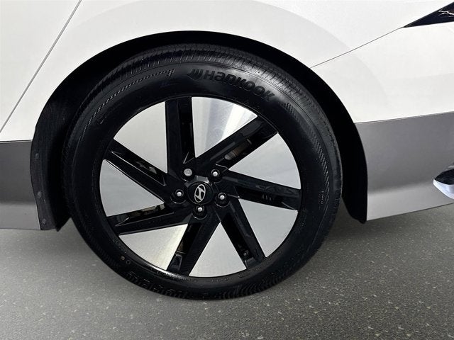 2024 Hyundai IONIQ 6 SE