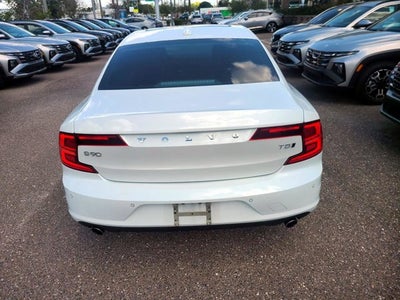2018 Volvo S90 T5 Momentum