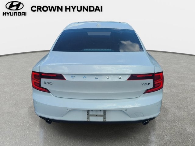 2018 Volvo S90 T5 Momentum