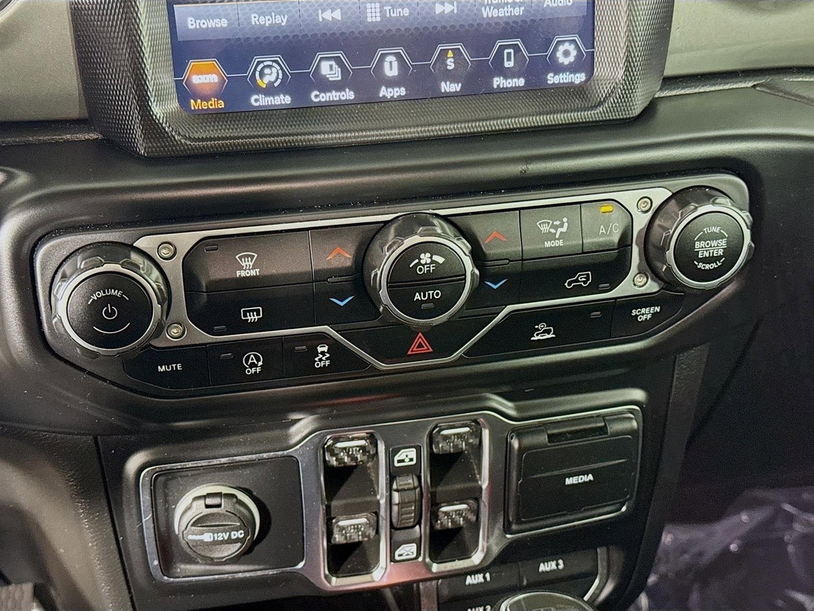 2023 Jeep Gladiator Overland