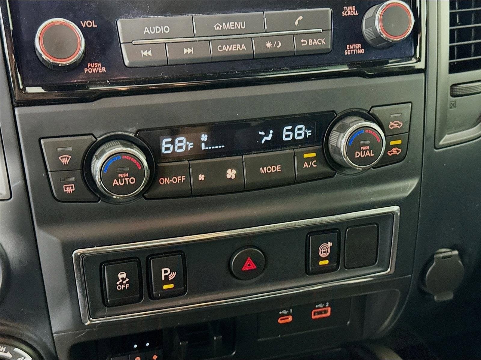 2024 Nissan Titan XD SV