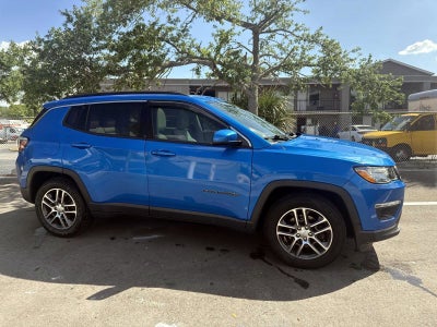 2018 Jeep Compass Latitude w/Sun/Wheel Pkg