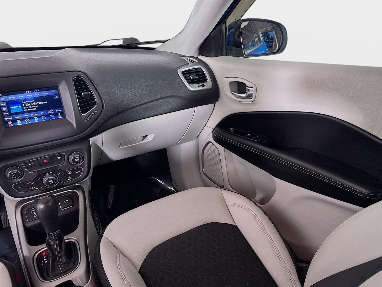 2018 Jeep Compass Latitude w/Sun/Wheel Pkg