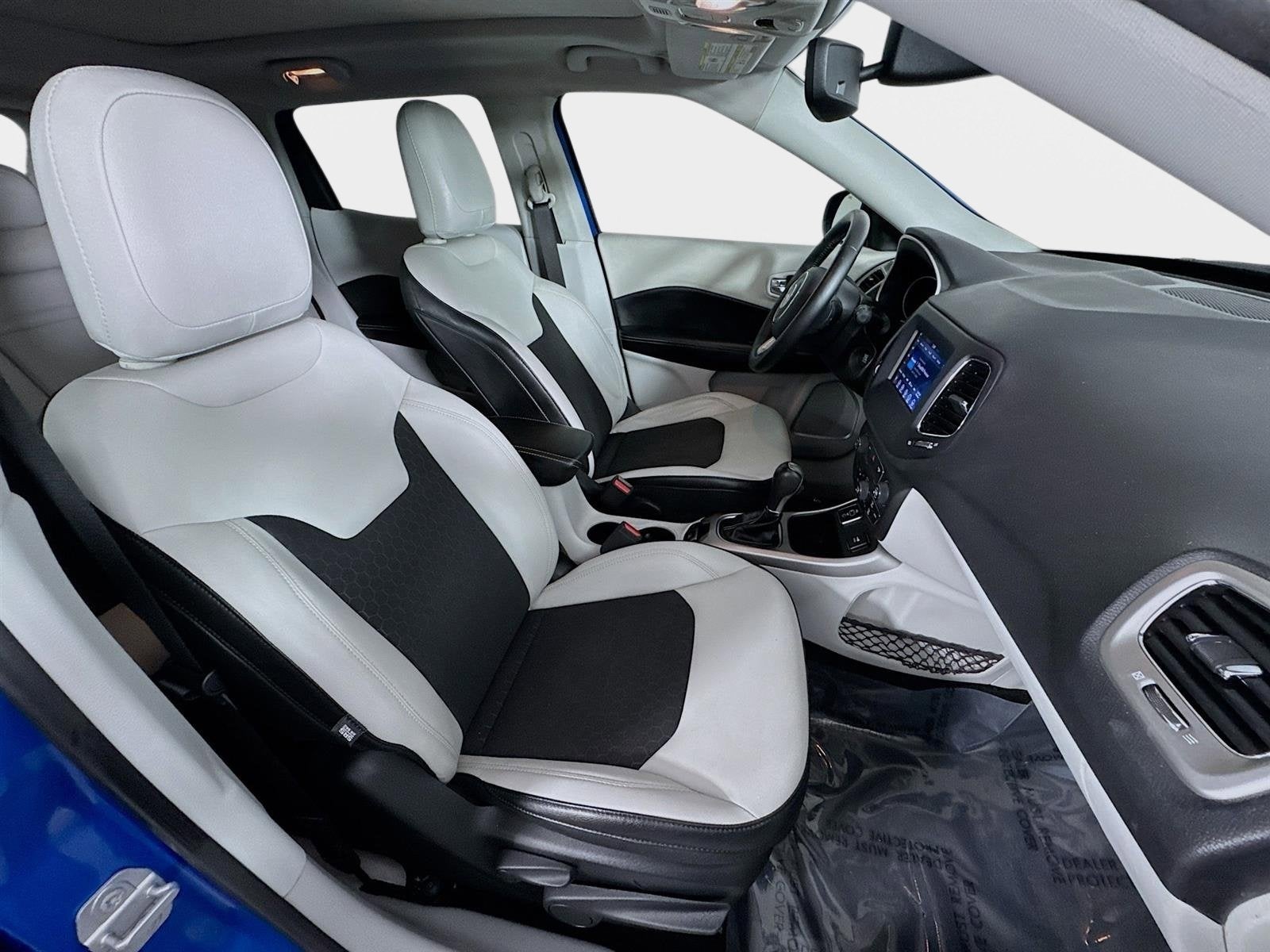 2018 Jeep Compass Latitude w/Sun/Wheel Pkg