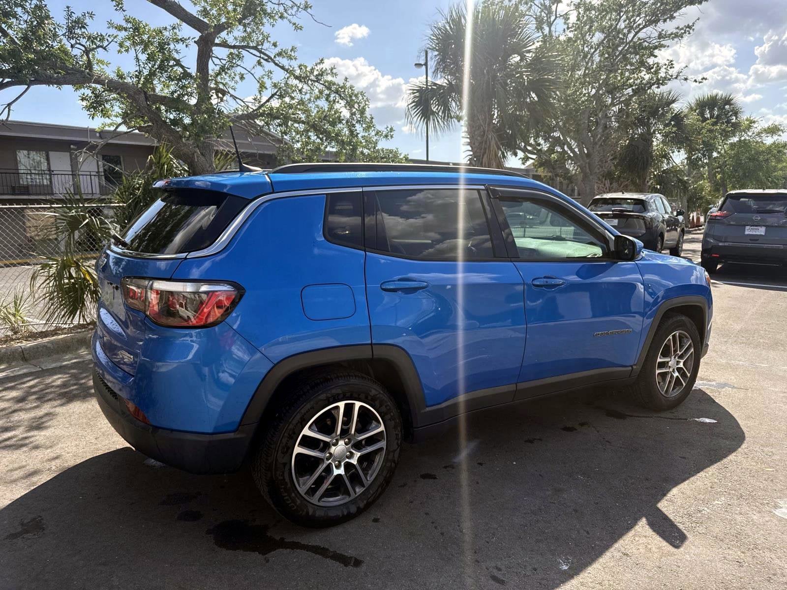 2018 Jeep Compass Latitude w/Sun/Wheel Pkg